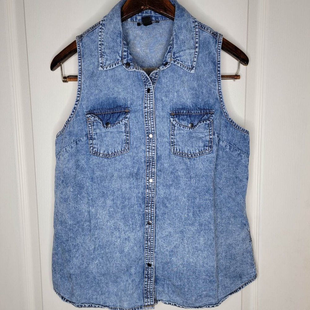 Fashion Web Junior Large Acid Wash Button Down Denim Tank Top